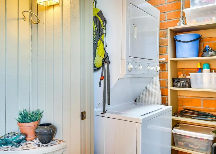 Close To Golf: Mtn-view Townhome In Valley *